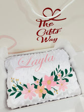 Load image into Gallery viewer, لحاف ناعم بالورود